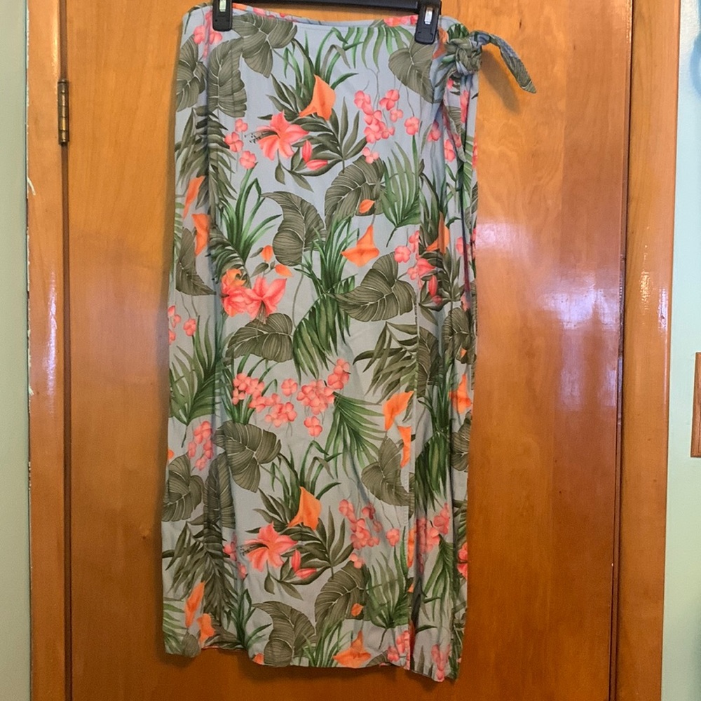 Crazy Horse Liz Claiborne Teopical Faux Wrap skirt